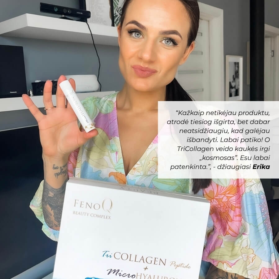 Jauna moteris sypsosi ir rodo TriCollagen Beauty Complex pakuote